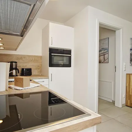 Rex Rugia Fewo12-4 Strandnah,terrasse,sauna,pool Lobbe